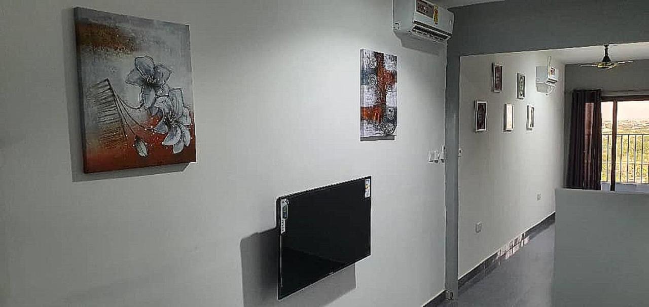 Legon City Mall Short Stay Apartments For Business And Vacation - East Legon Akra Dış mekan fotoğraf
